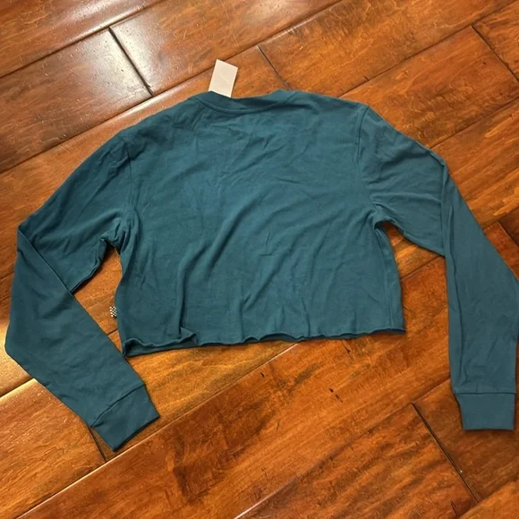 NWT Vans cropped women’s XS long sleeve shirt - Picture 4 of 4